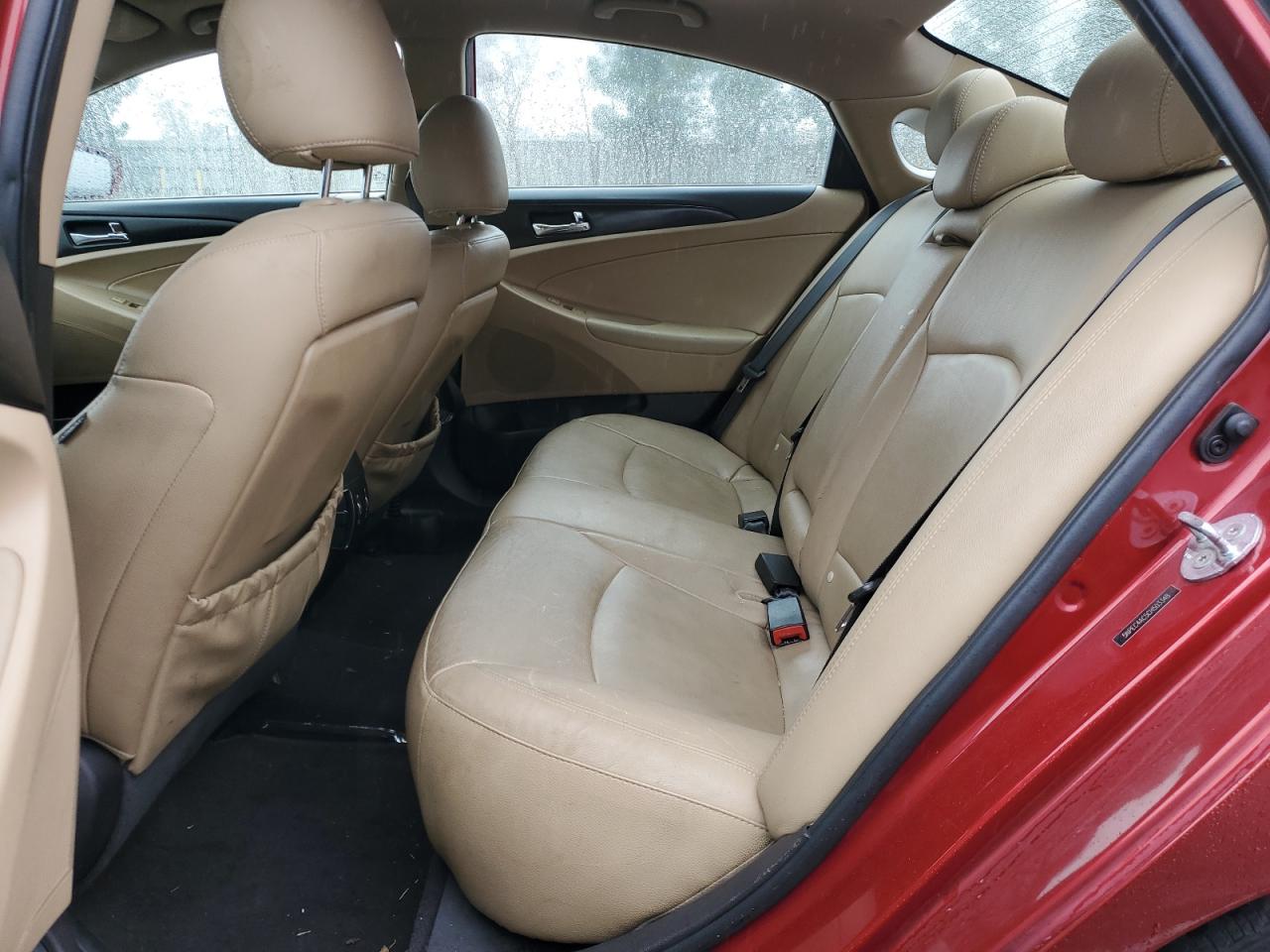 2012 Hyundai Sonata - Image 10
