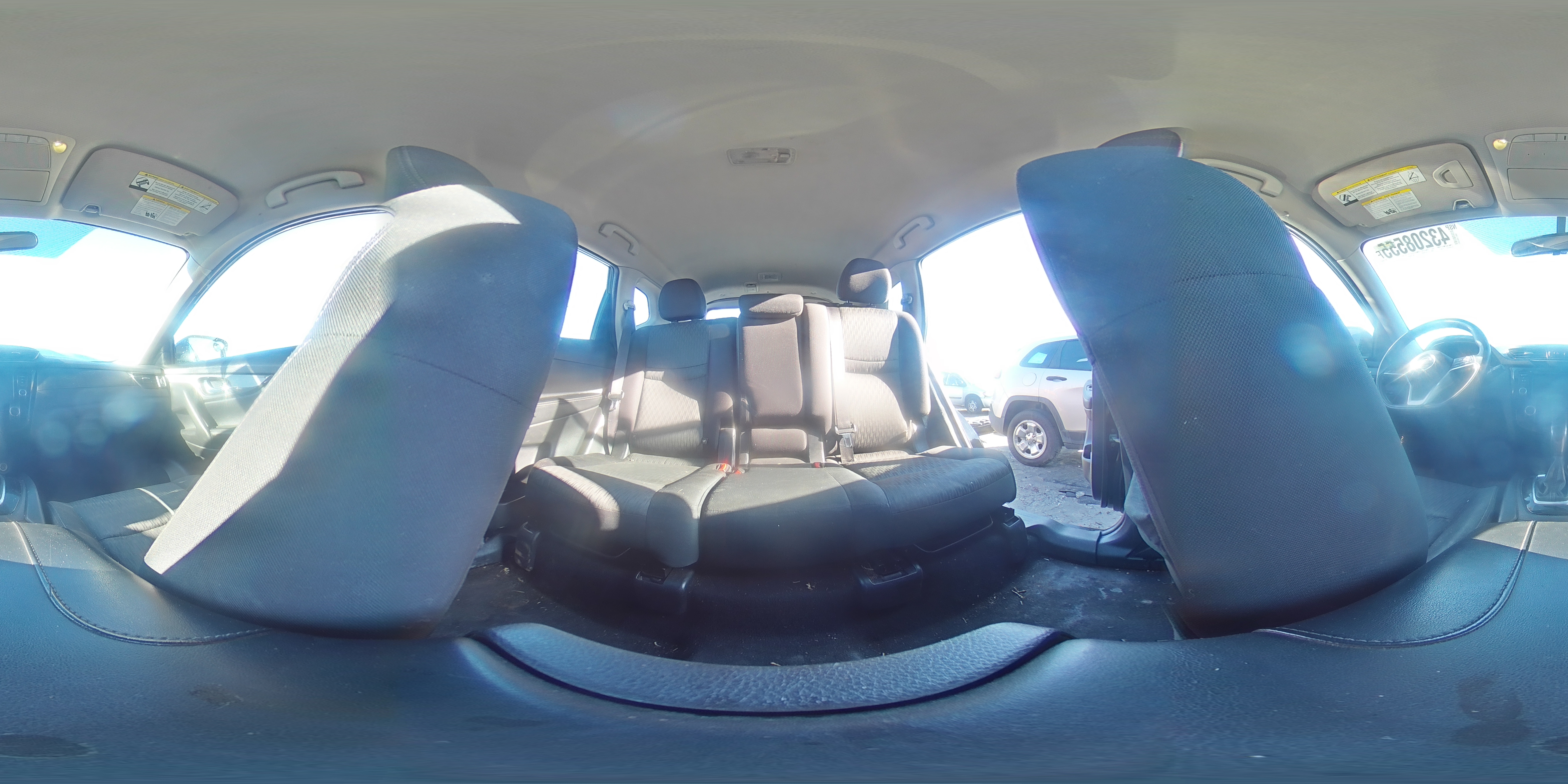 2018 Nissan Rogue - Image 13