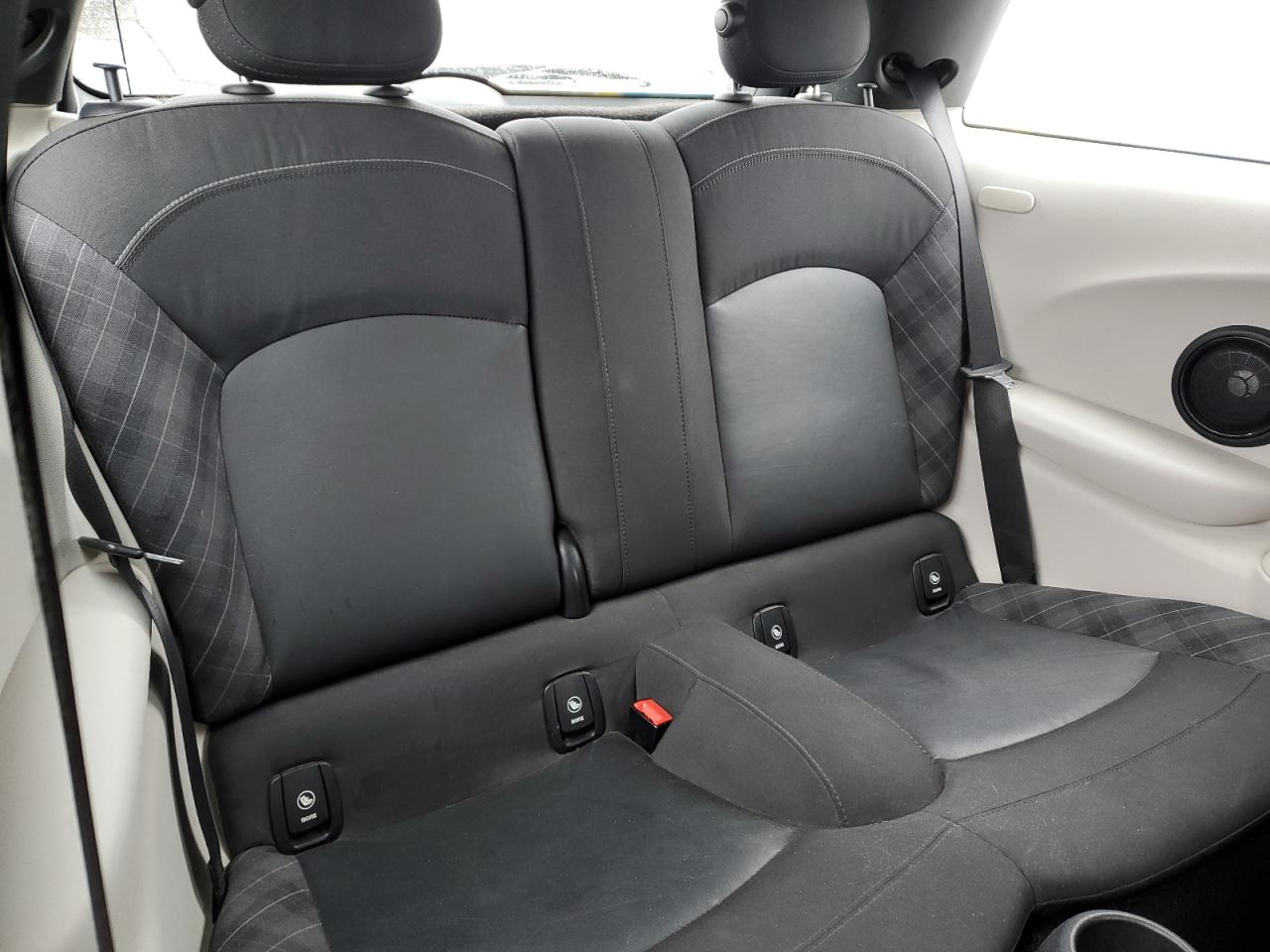 2014 MINI Cooper - Image 10
