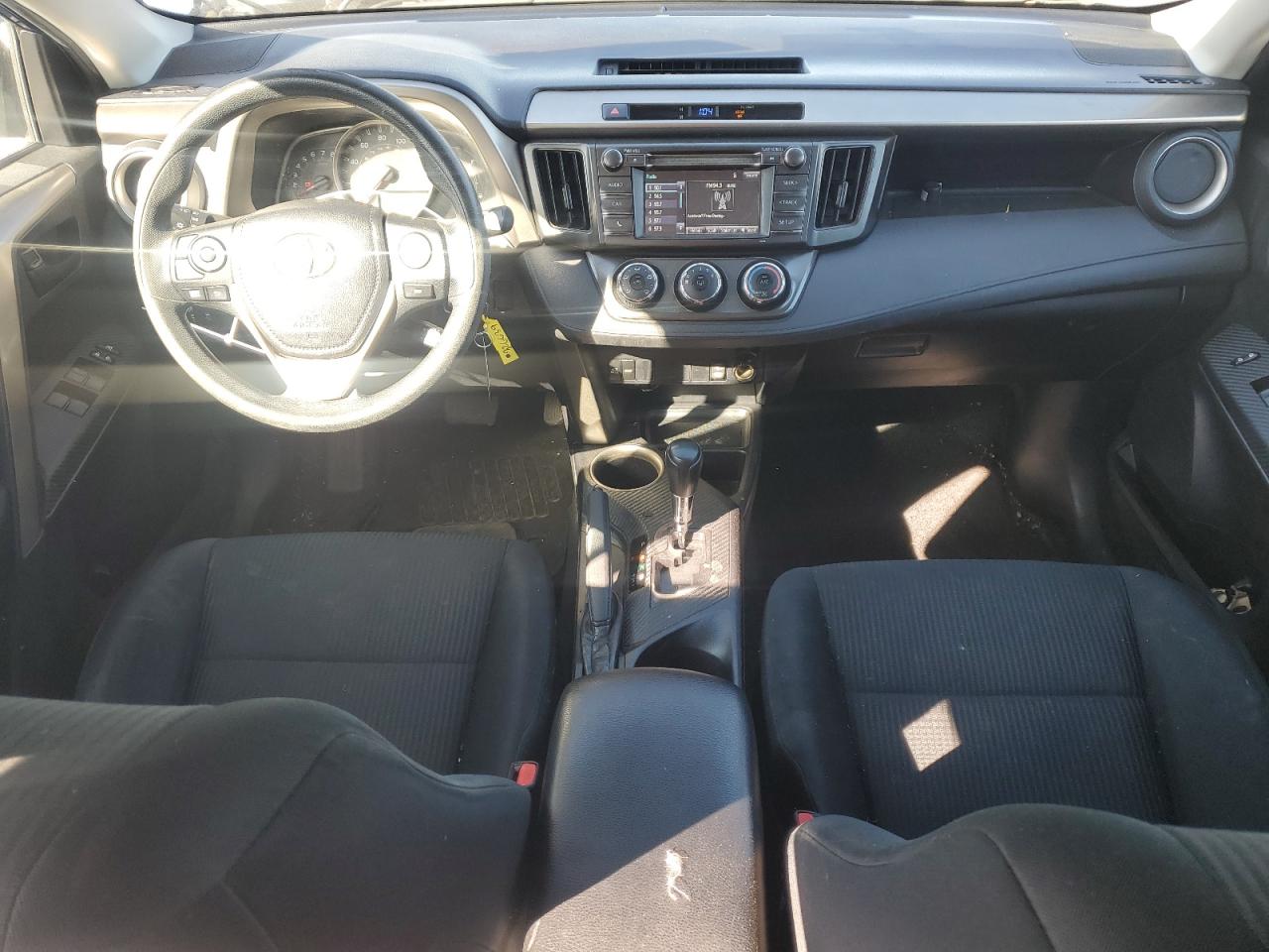 2015 Toyota RAV 4 - Image 8