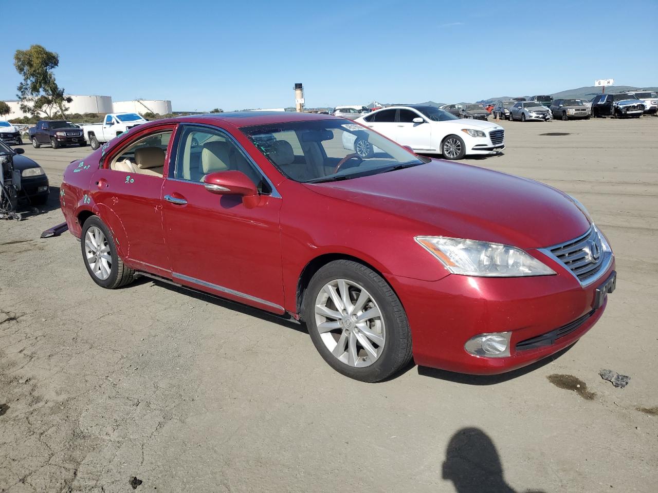 2011 Lexus ES - Image 4
