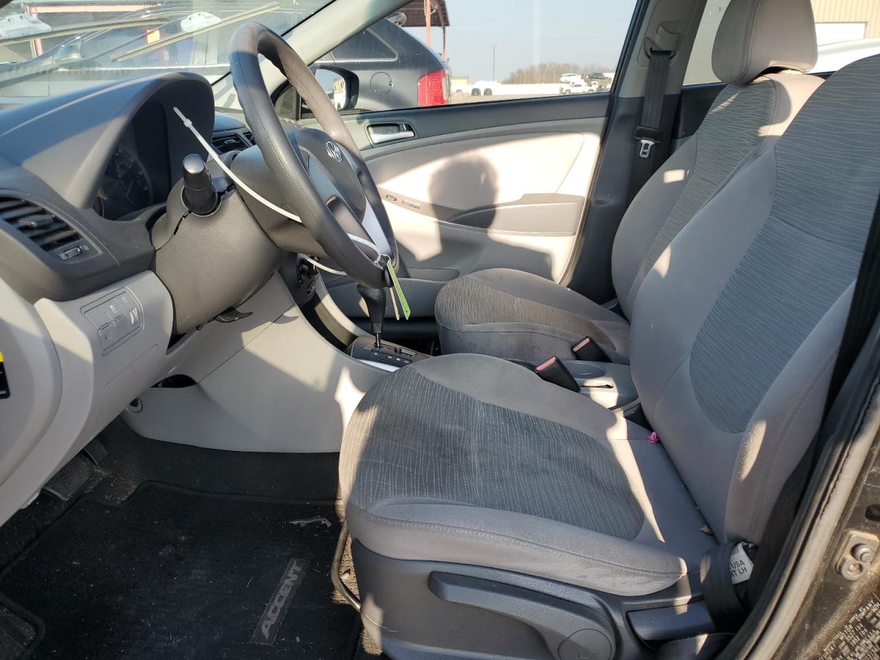 2016 Hyundai Accent - Image 7