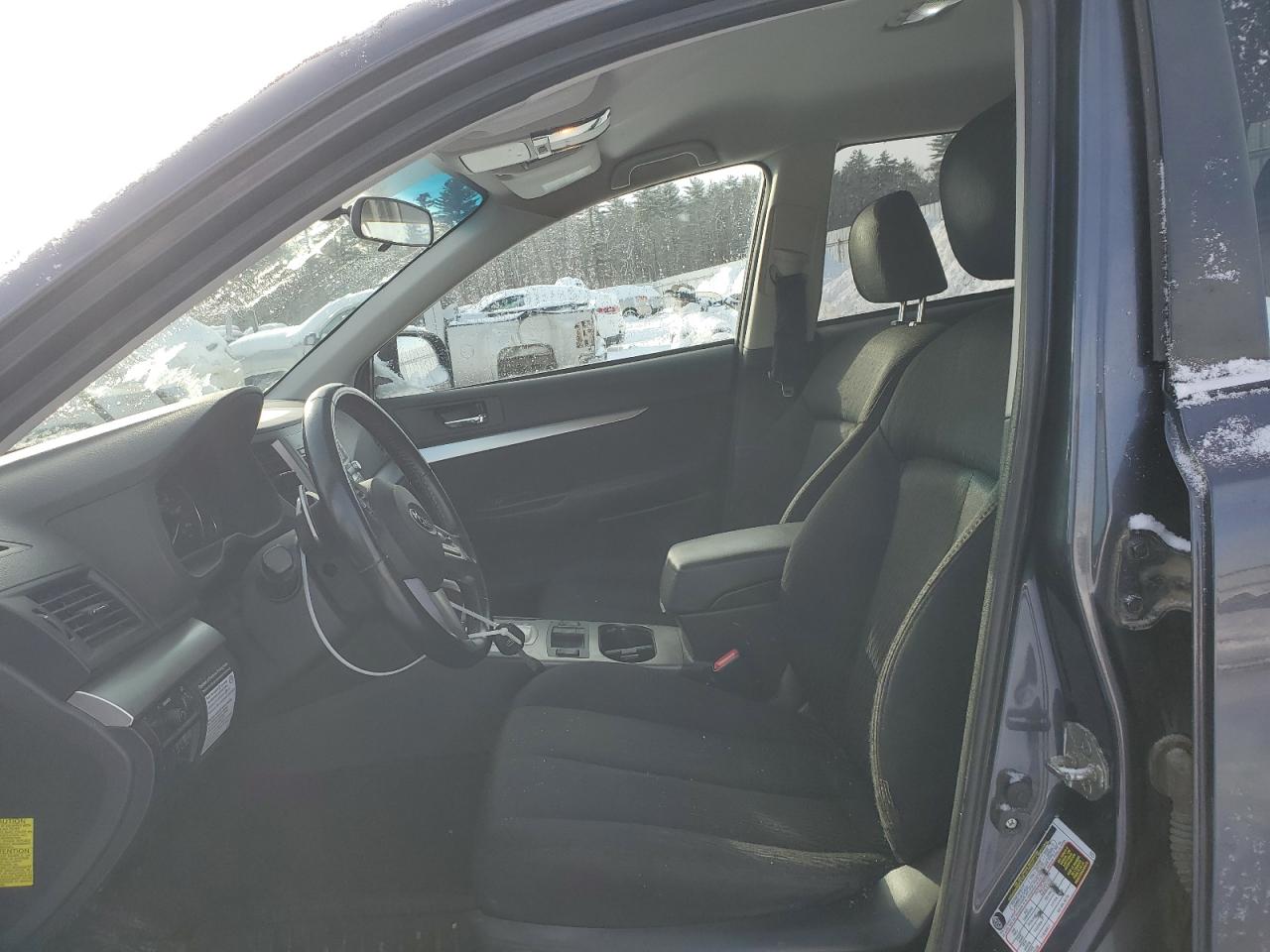 2010 Subaru Outback - Image 7