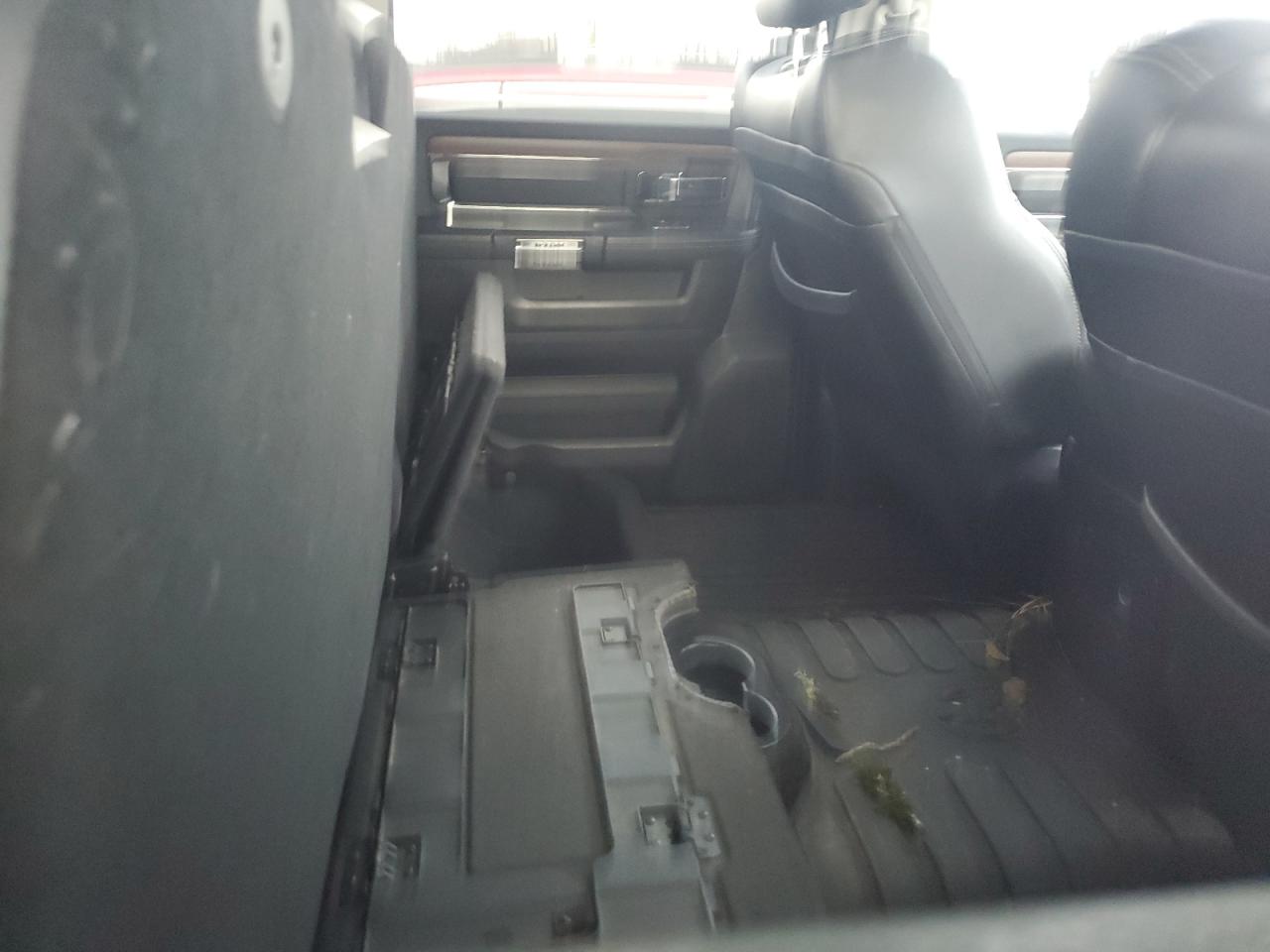 2016 RAM 2500 - Image 10