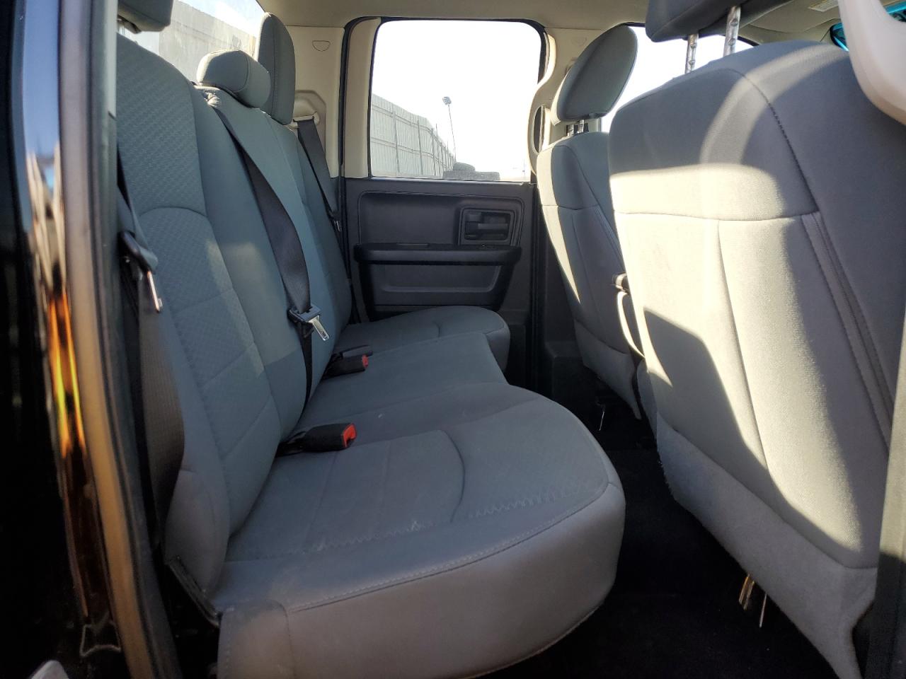 2014 RAM 1500 - Image 10