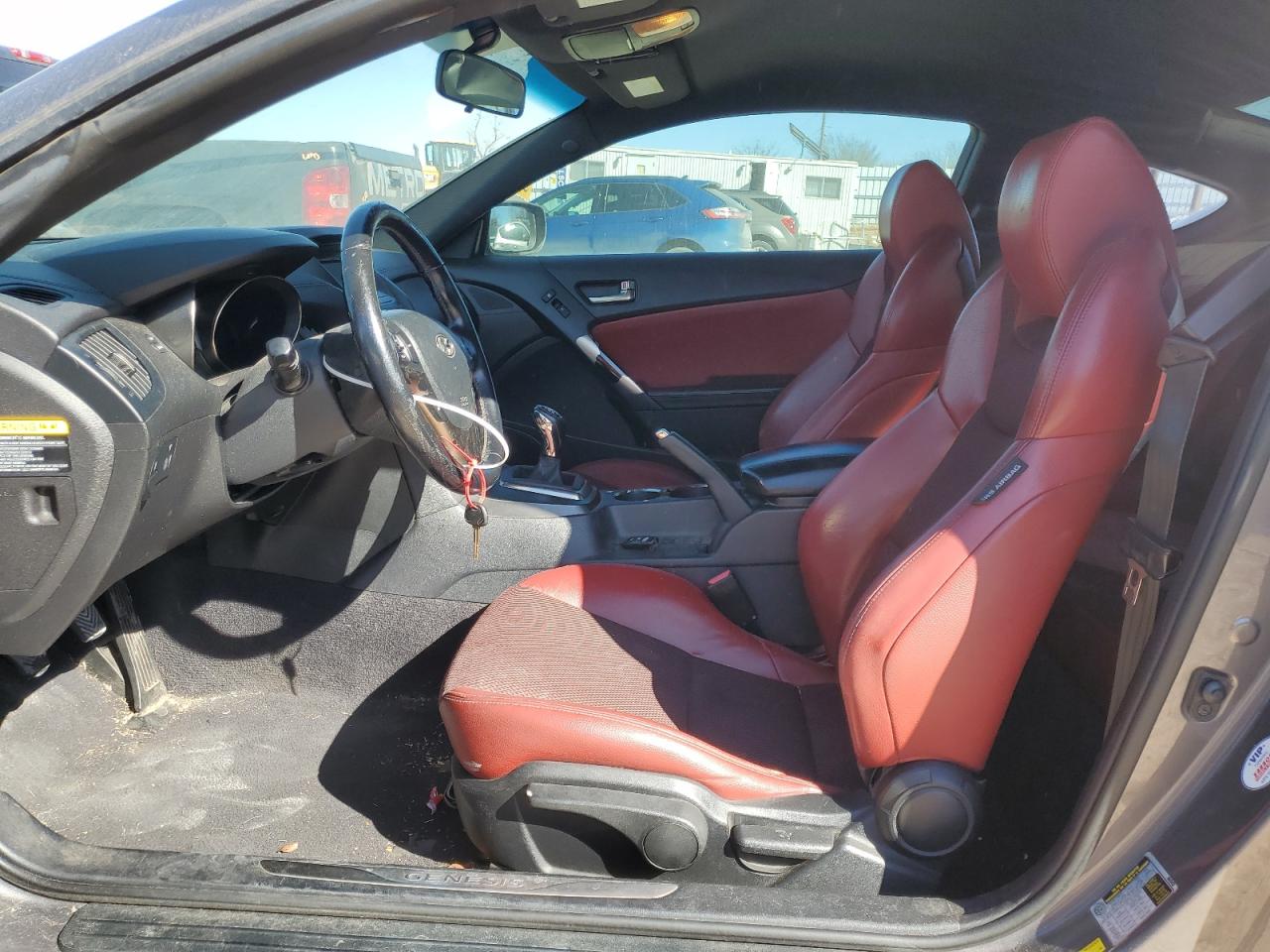 2013 Hyundai Genesis - Image 7