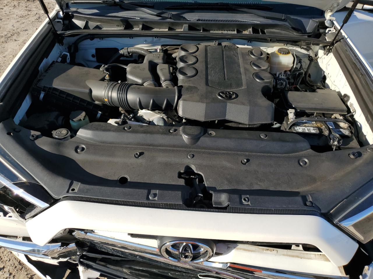 2016 Toyota 4Runner - Image 13