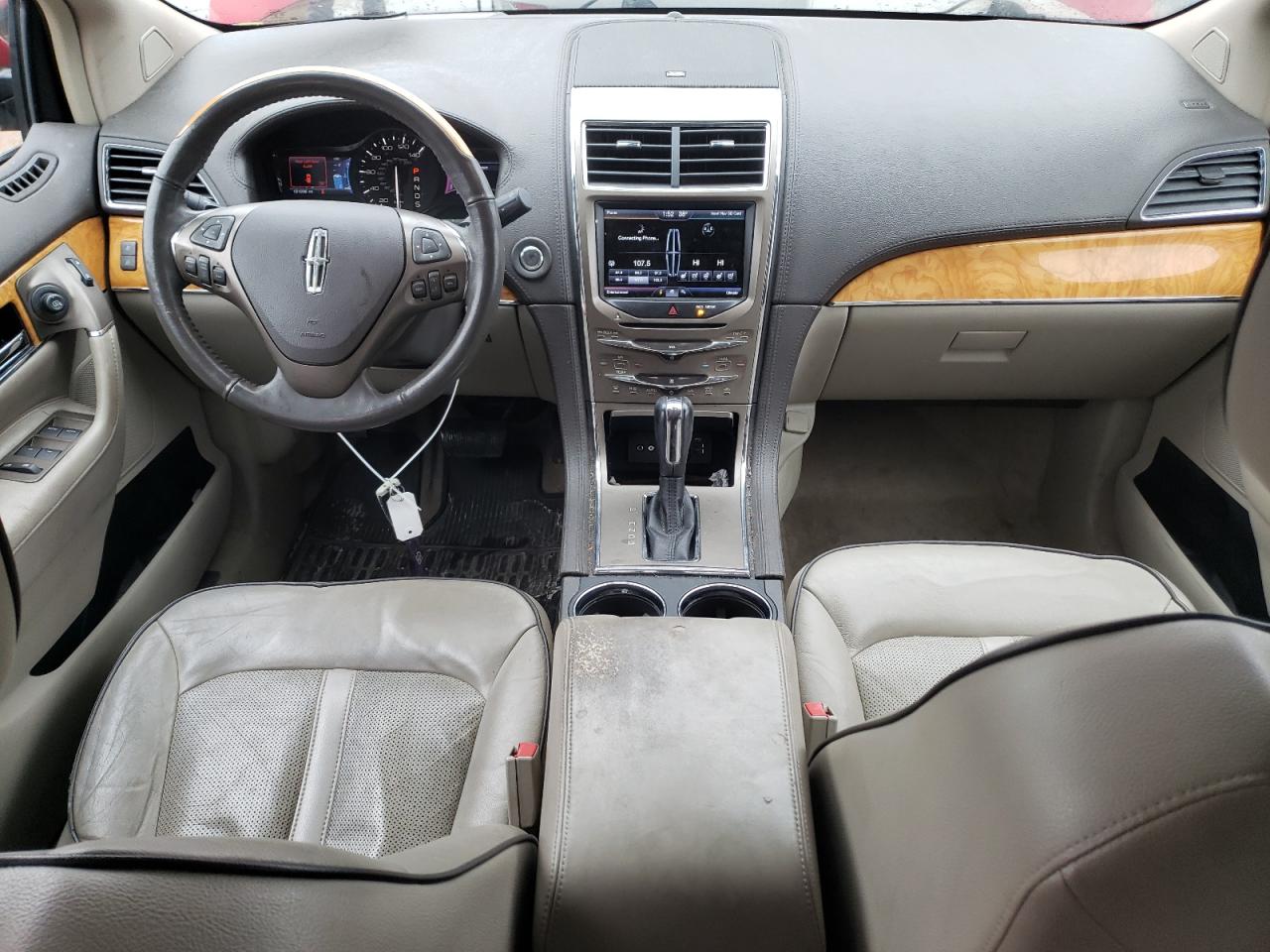 2013 Lincoln MKX - Image 8