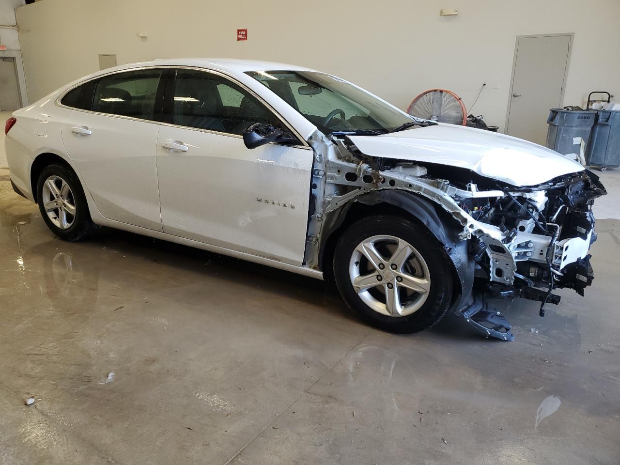 2023 Chevrolet Malibu - Image 4