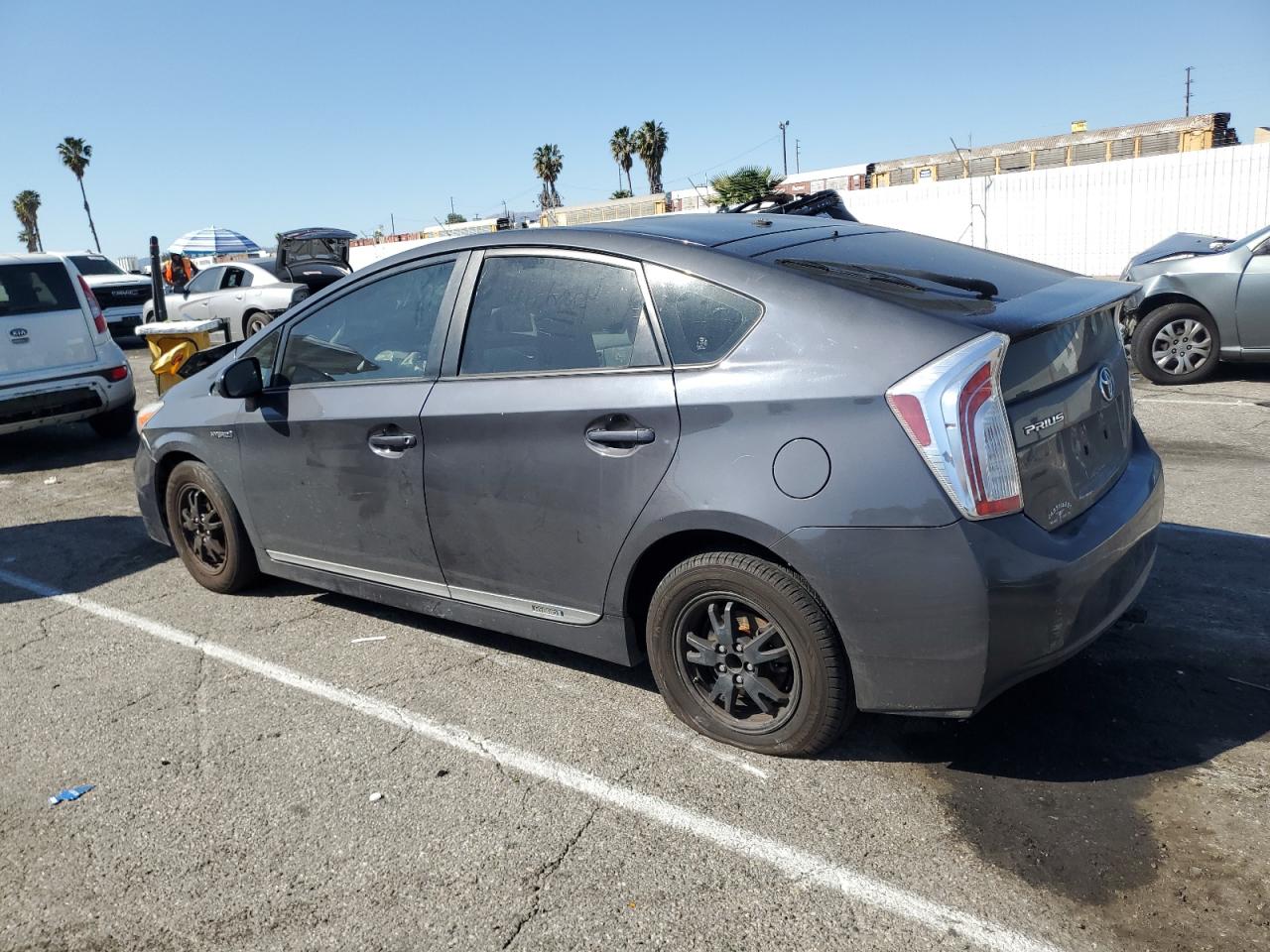 2014 Toyota Prius - Image 2