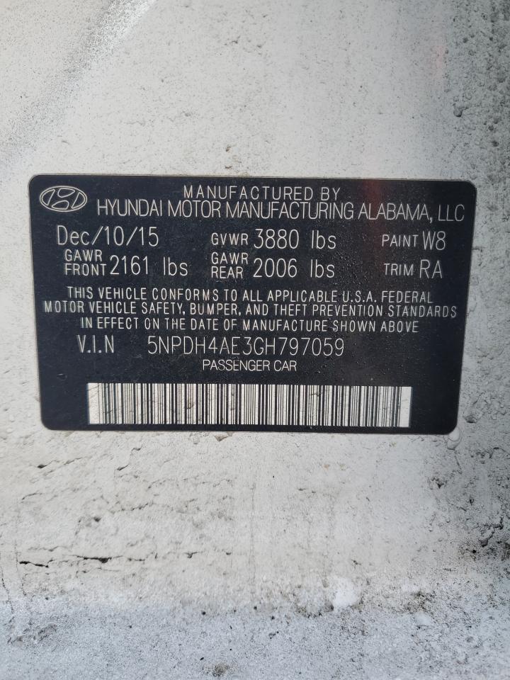 2016 Hyundai Elantra - Image 12