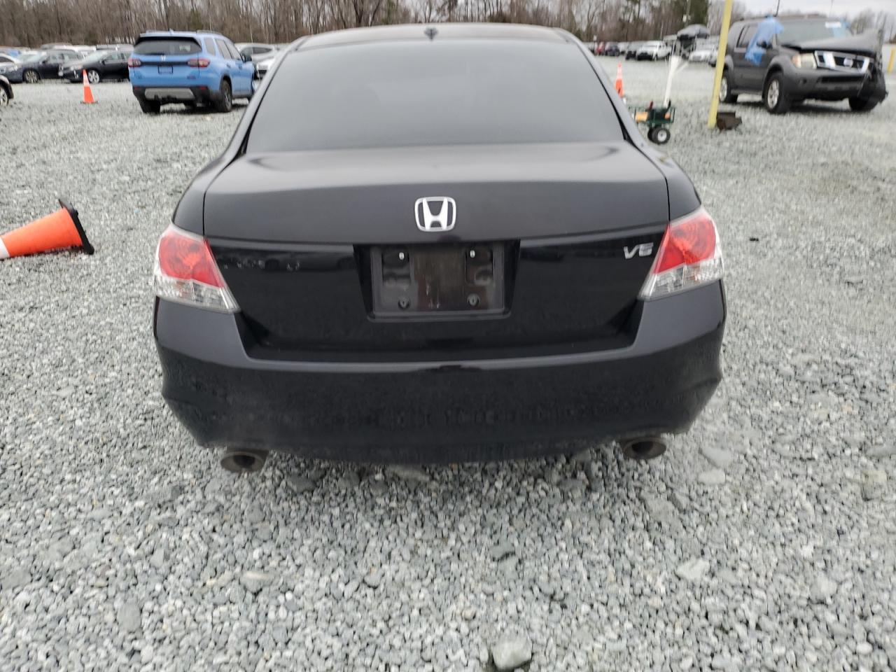2010 Honda Accord - Image 6