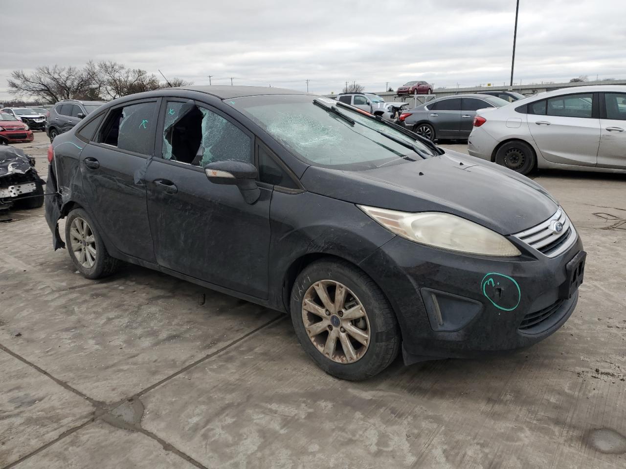 2013 Ford Fiesta - Image 4