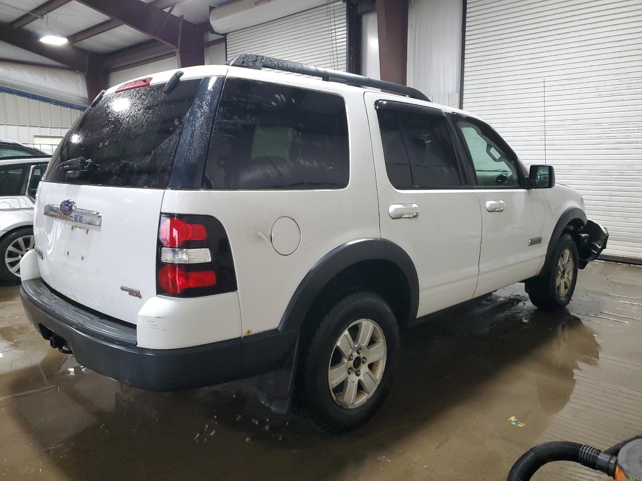 2007 Ford Explorer - Image 3