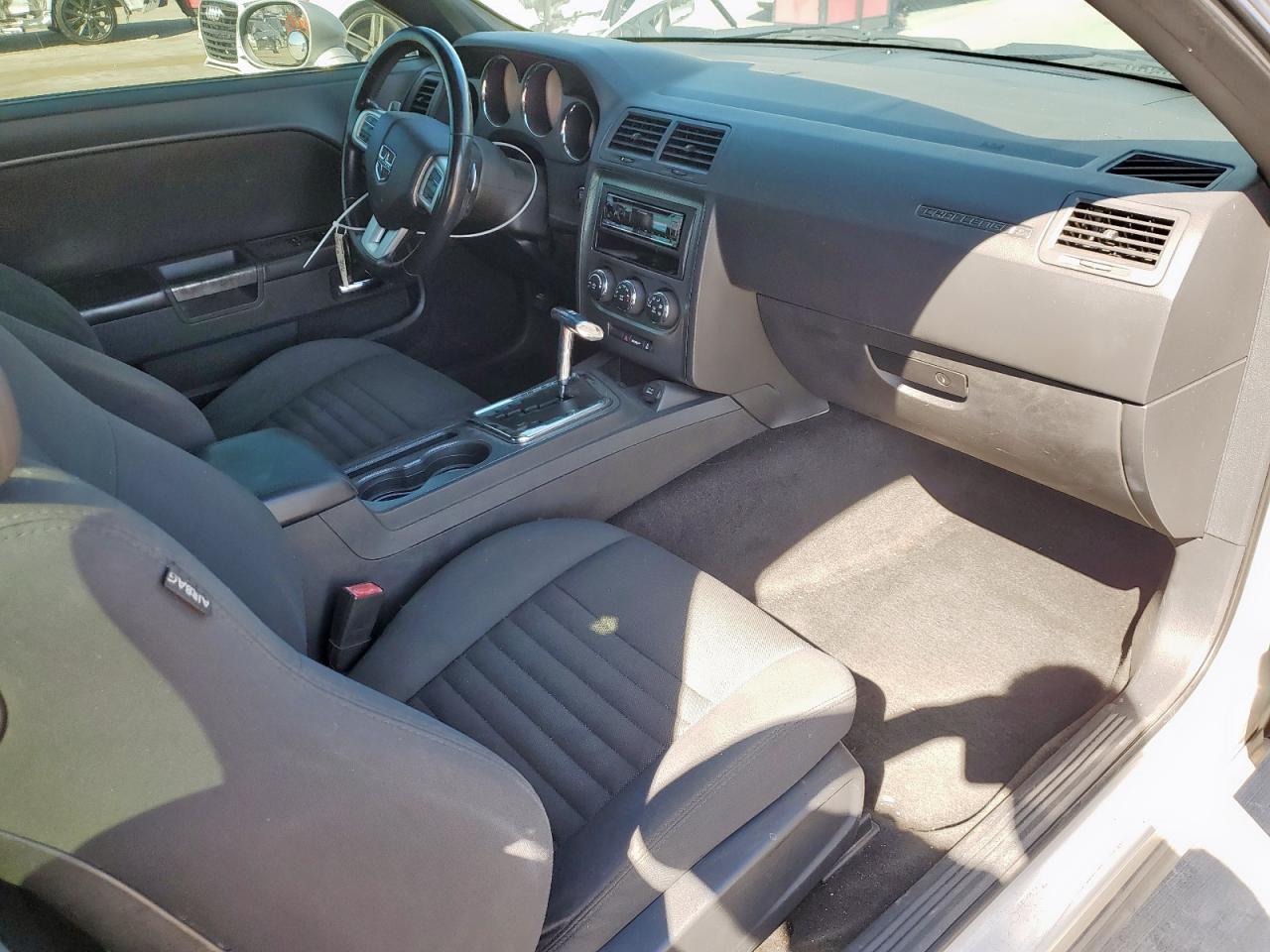 2012 Dodge Challenger - Image 8