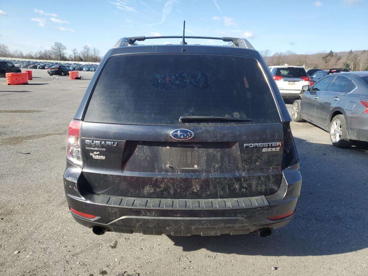 2011 Subaru Forester Touring VIN: JF2SHAHCXBH762716 Lot: 45628635