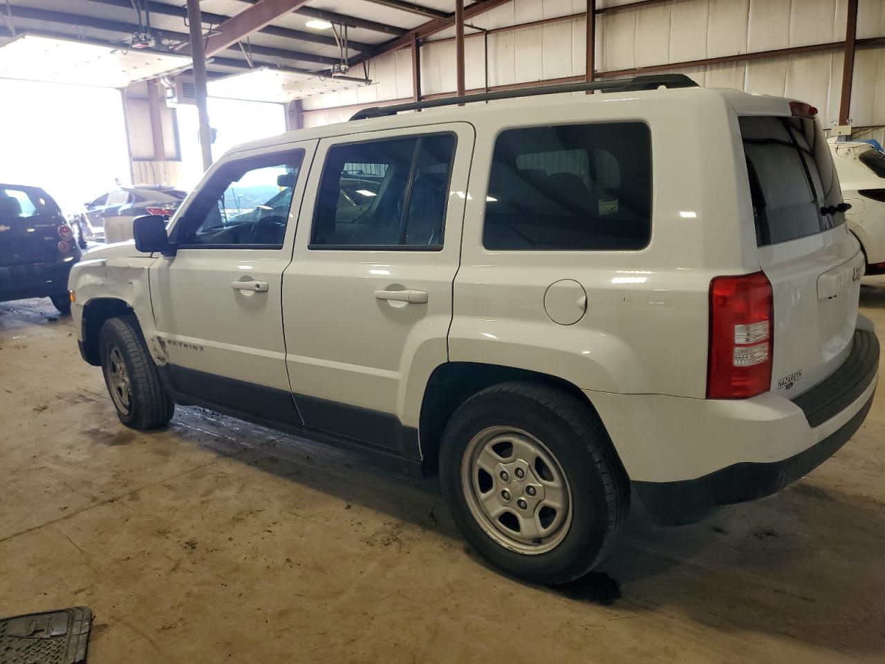 2016 Jeep Liberty (Patriot) - Image 2