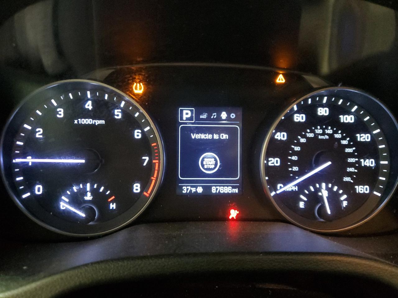 2017 Hyundai Elantra - Image 9