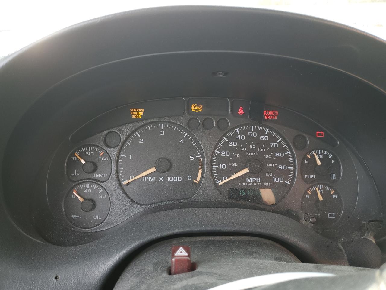 2002 Chevrolet S-10 Pickup - Image 9