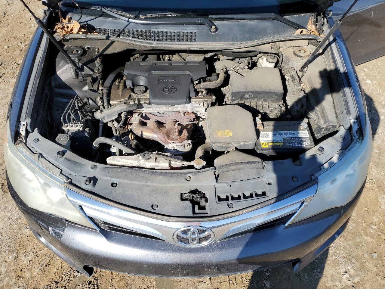 2012 Toyota Camry - Image 11