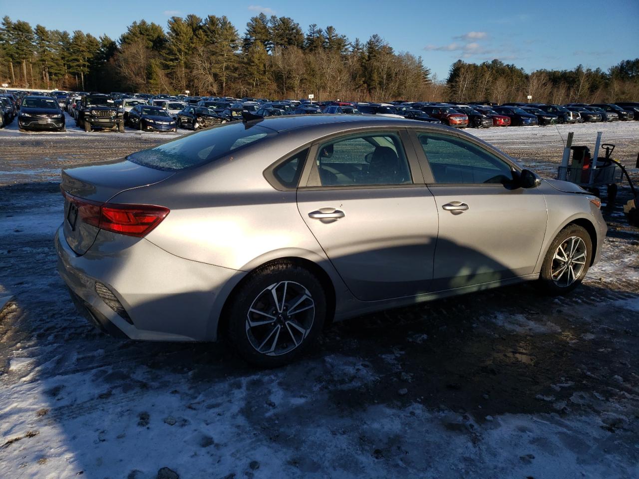2023 Kia Forte - Image 3
