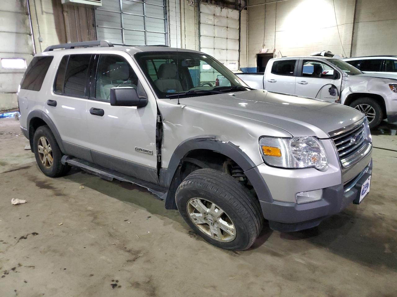2006 Ford Explorer - Image 4