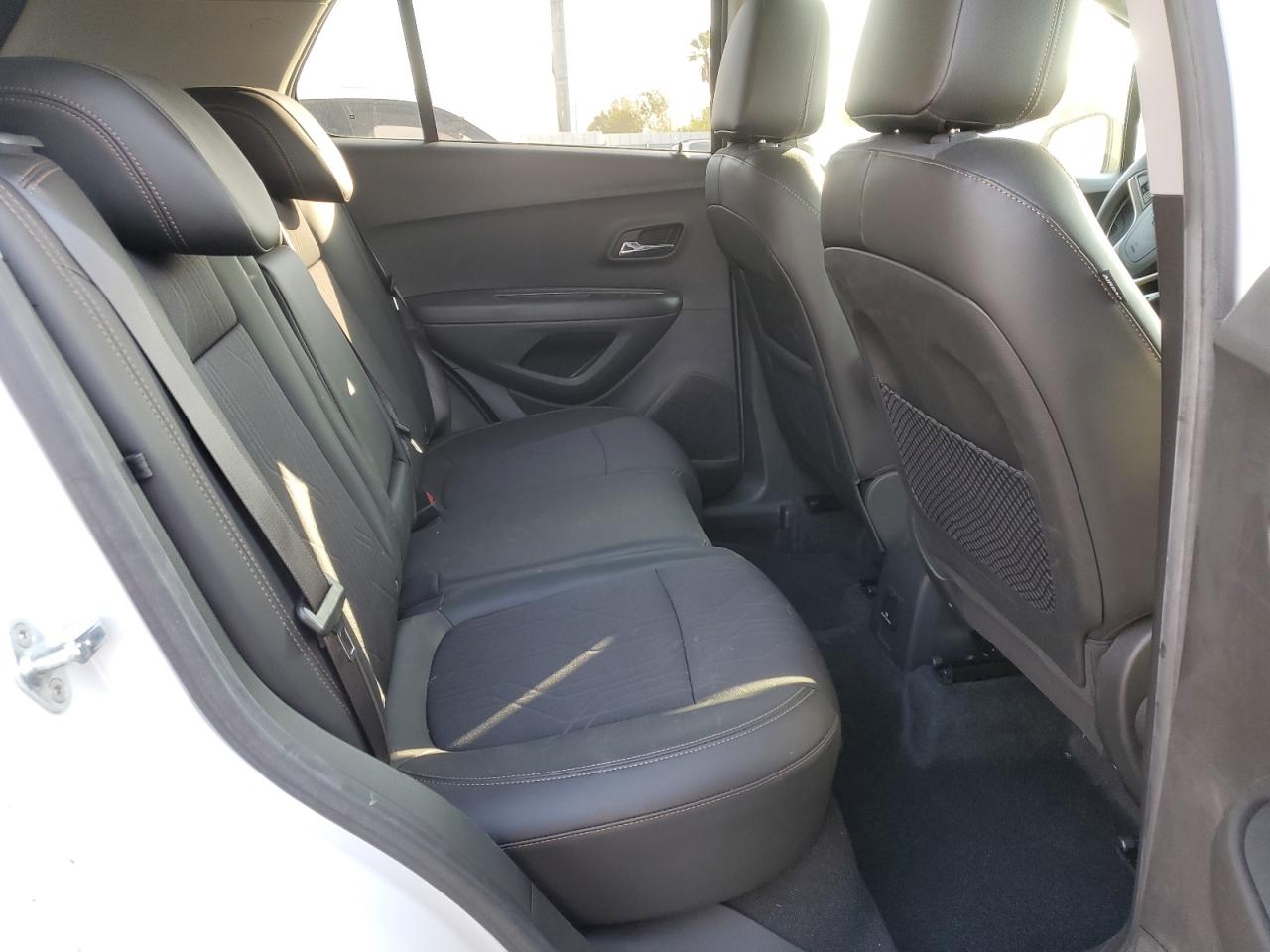 2020 Chevrolet Trax - Image 11