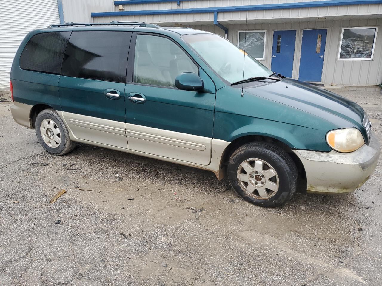 2003 Kia Sedona - Image 4