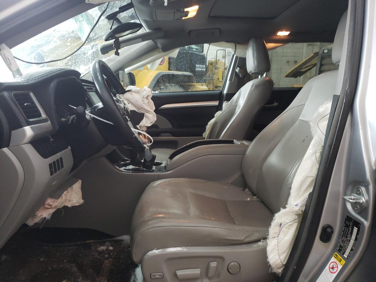 2016 Toyota Highlander - Image 7