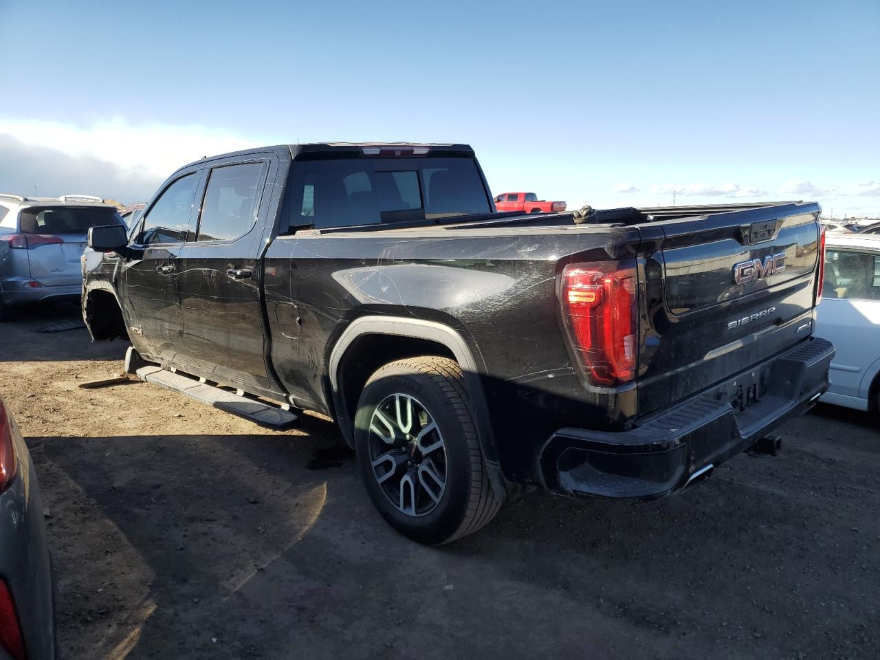 2019 GMC Sierra - Image 2
