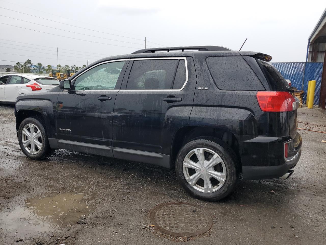 2017 GMC Terrain - Image 2