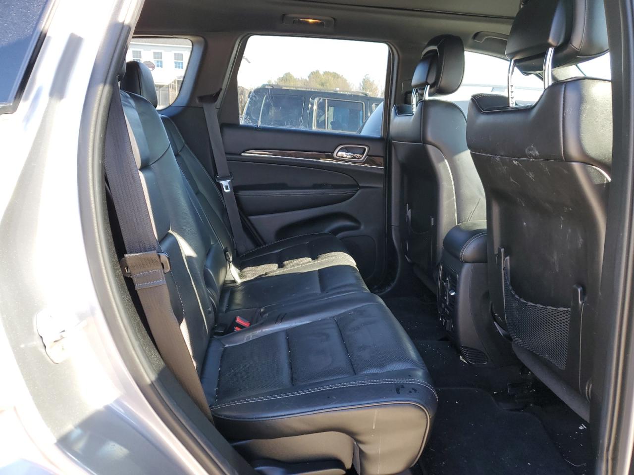 2014 Jeep Grand Cherokee - Image 11