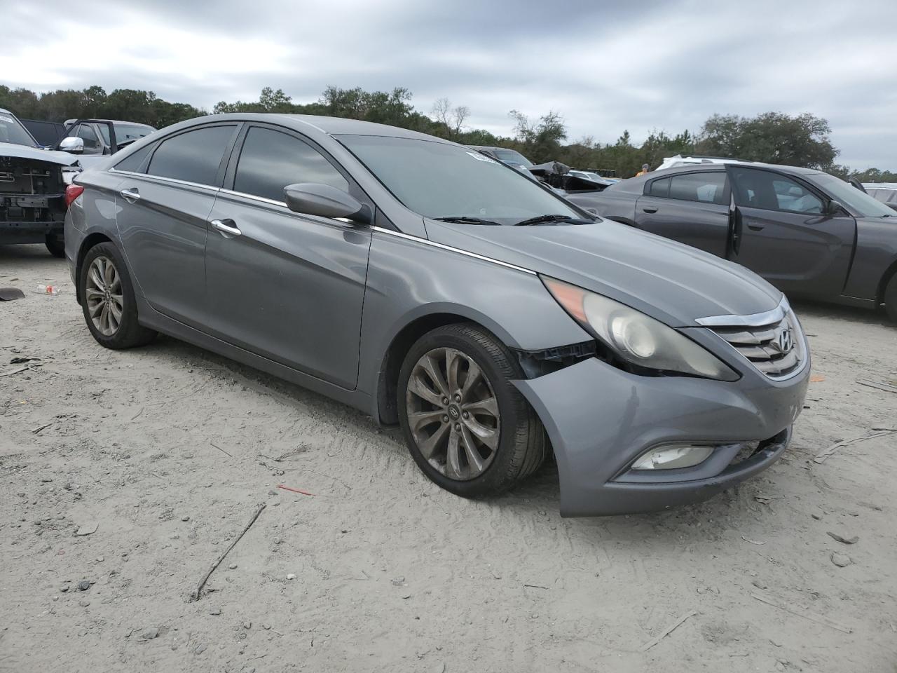 2013 Hyundai Sonata - Image 4