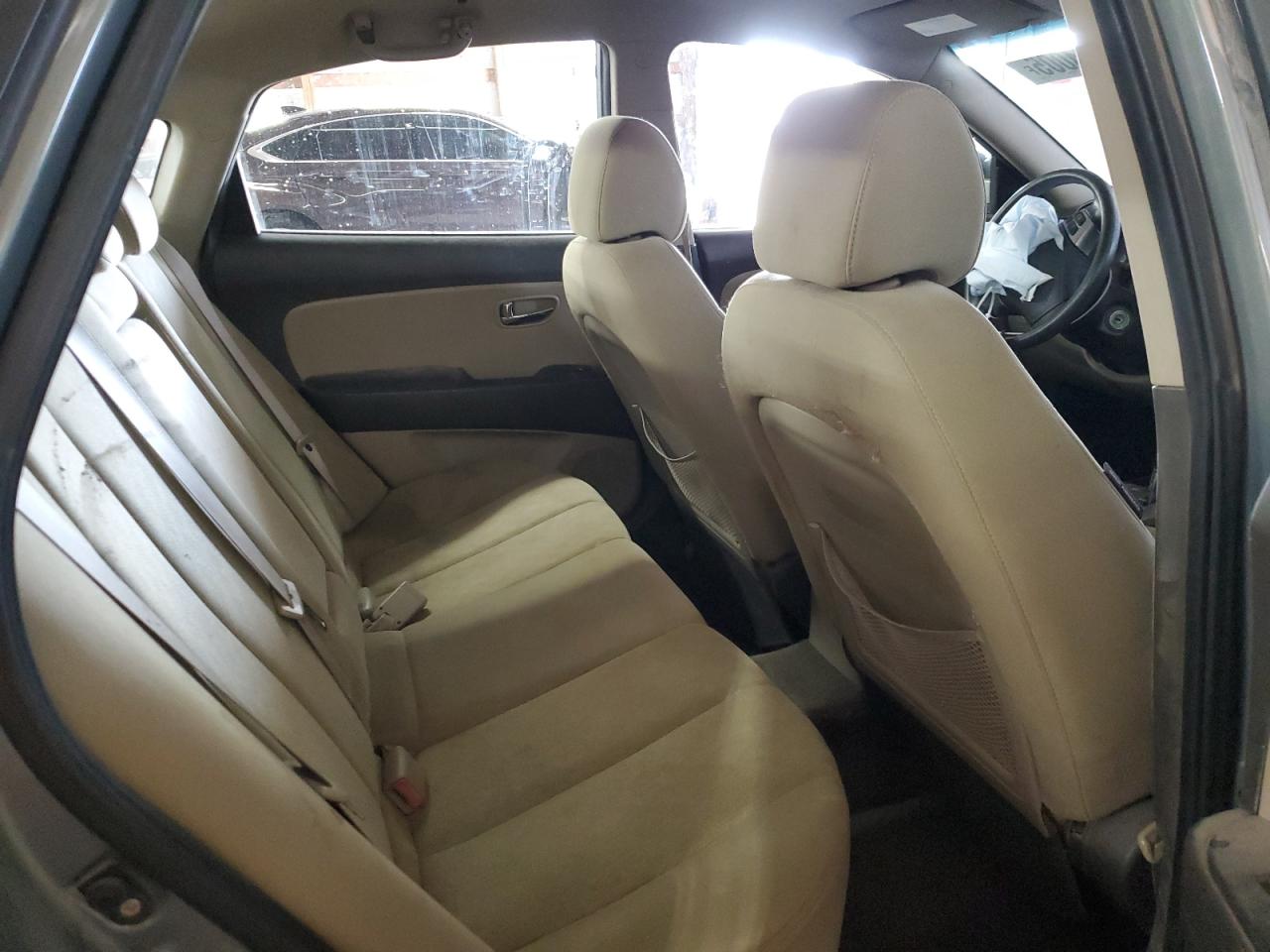 2010 Hyundai Elantra - Image 10