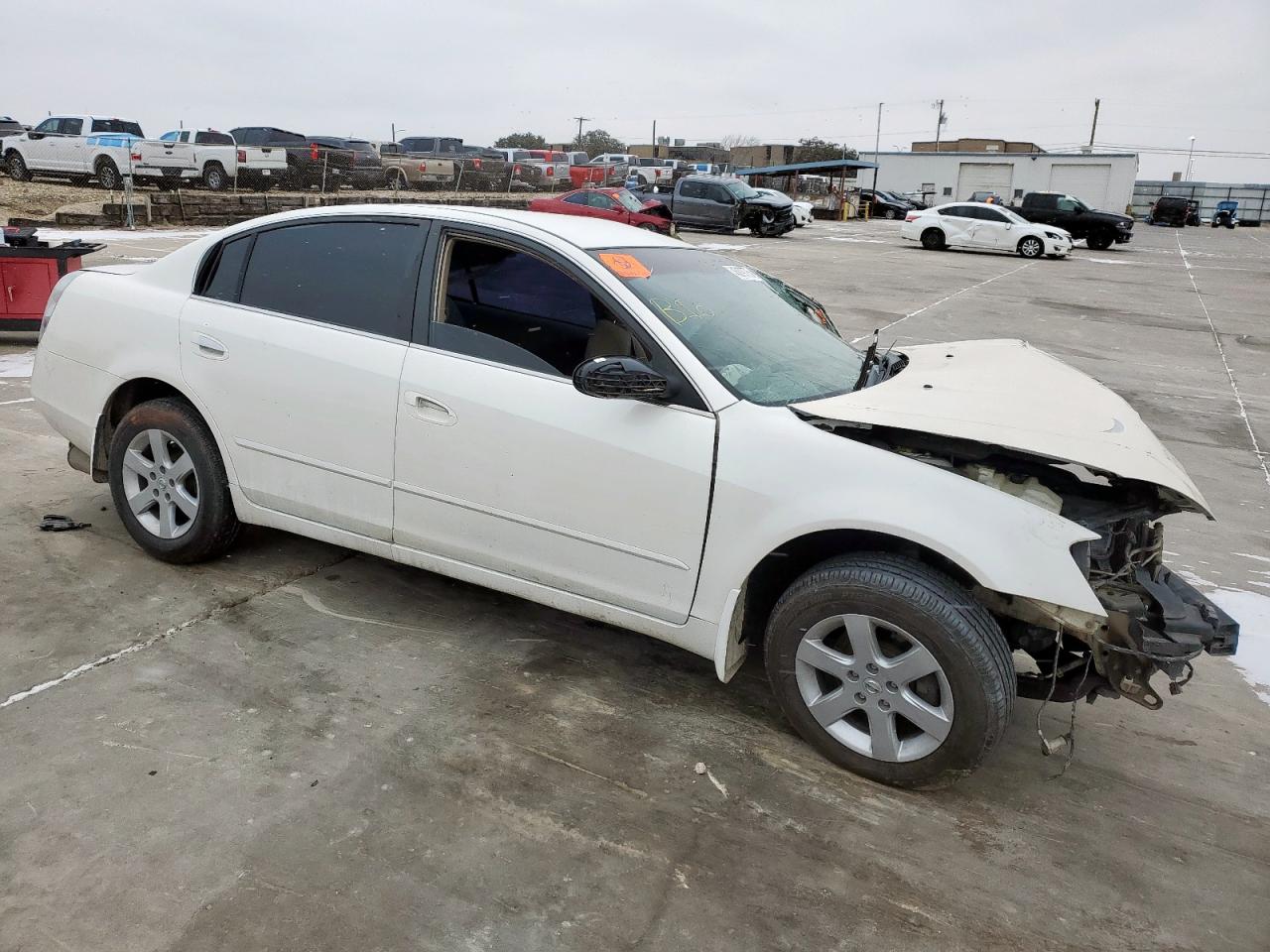 2003 Nissan Altima - Image 4