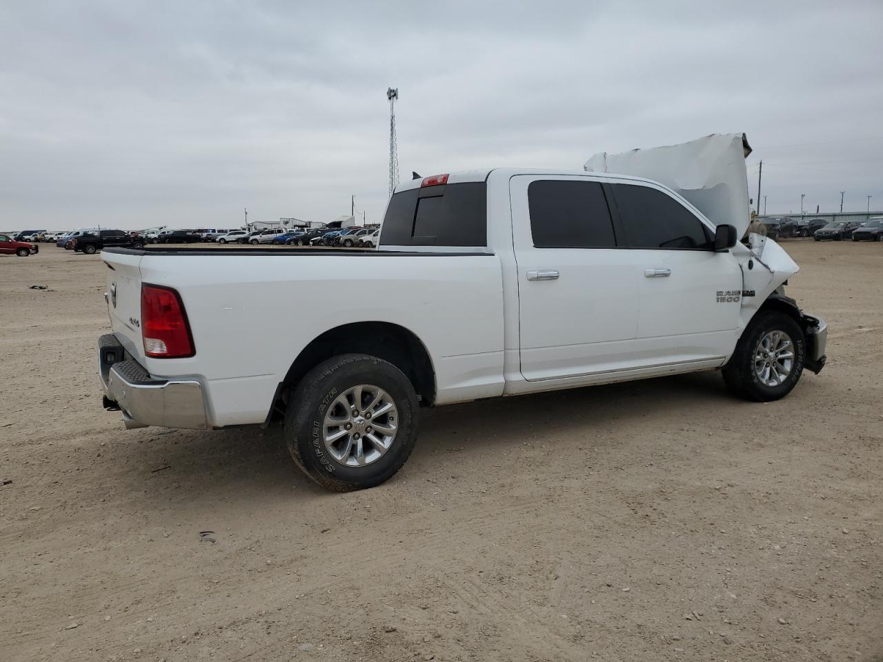 2015 RAM 1500 - Image 3