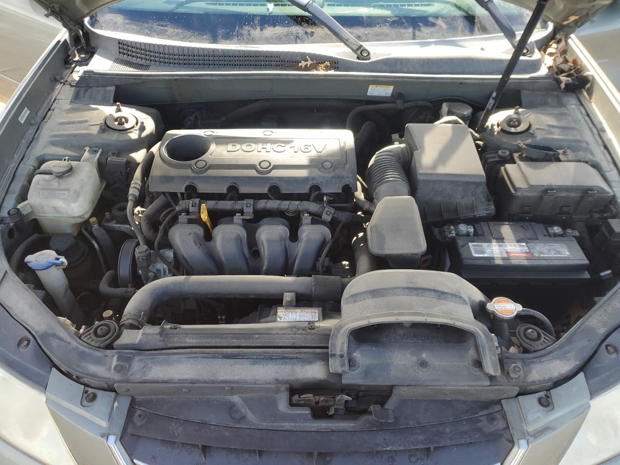 2009 Hyundai Sonata - Image 12