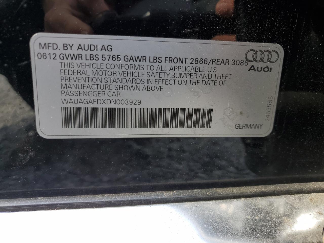 2013 Audi A8 - Image 13