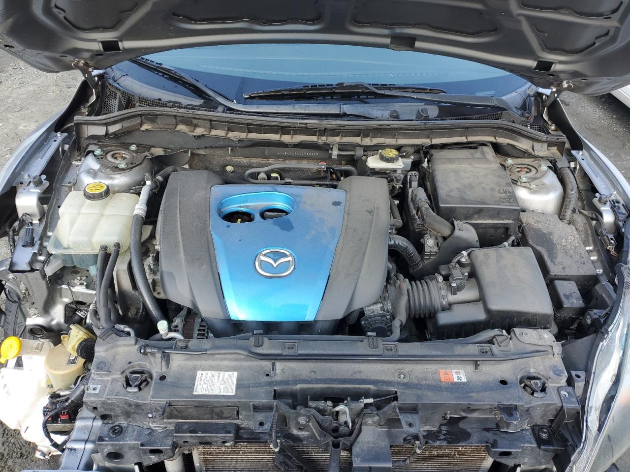 2012 Mazda 3 - Image 11