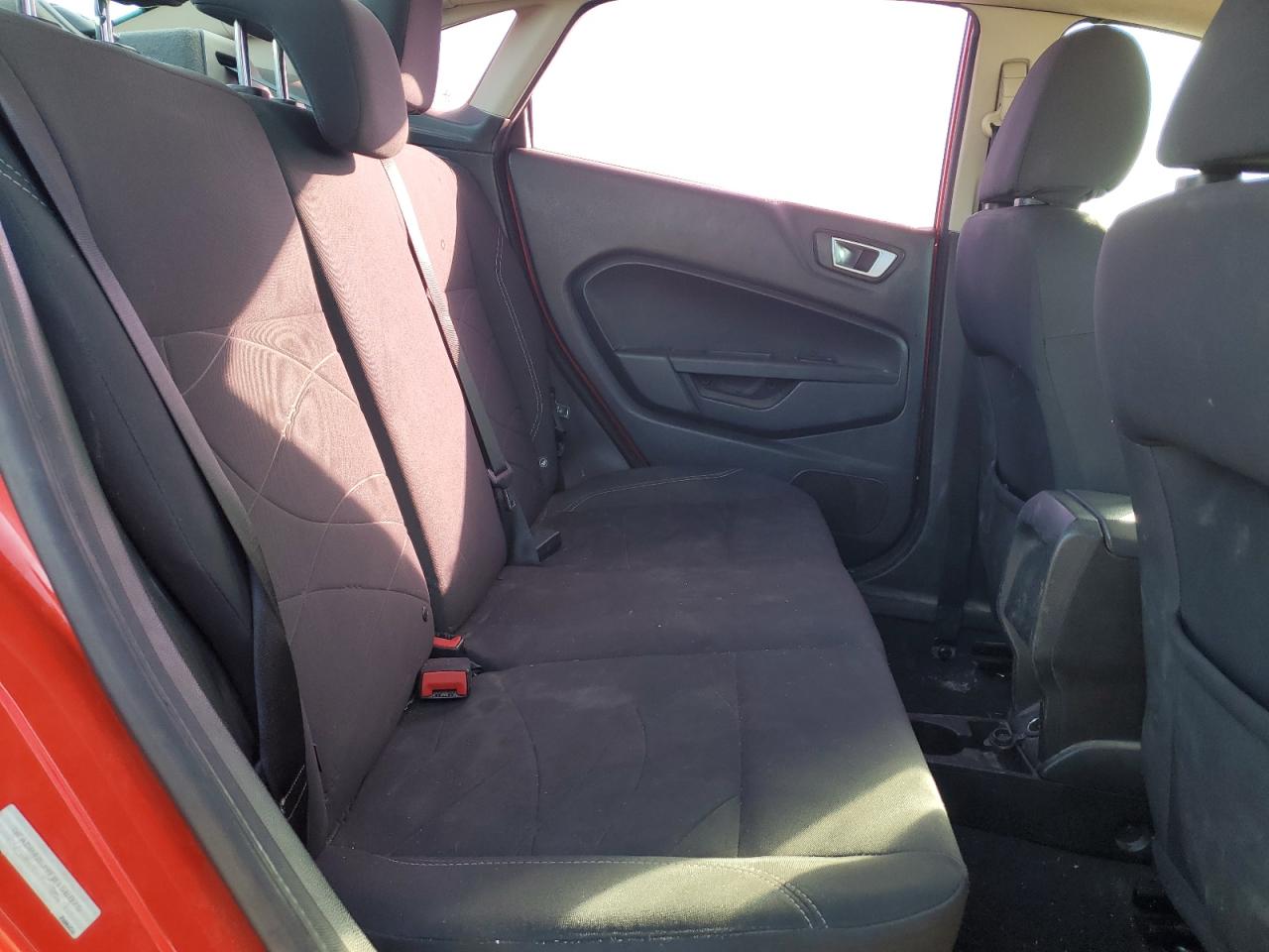 2015 Ford Fiesta - Image 10