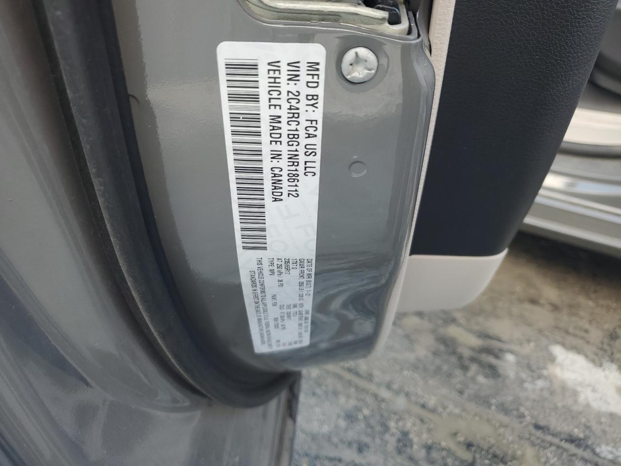 2022 Chrysler Pacifica - Image 14