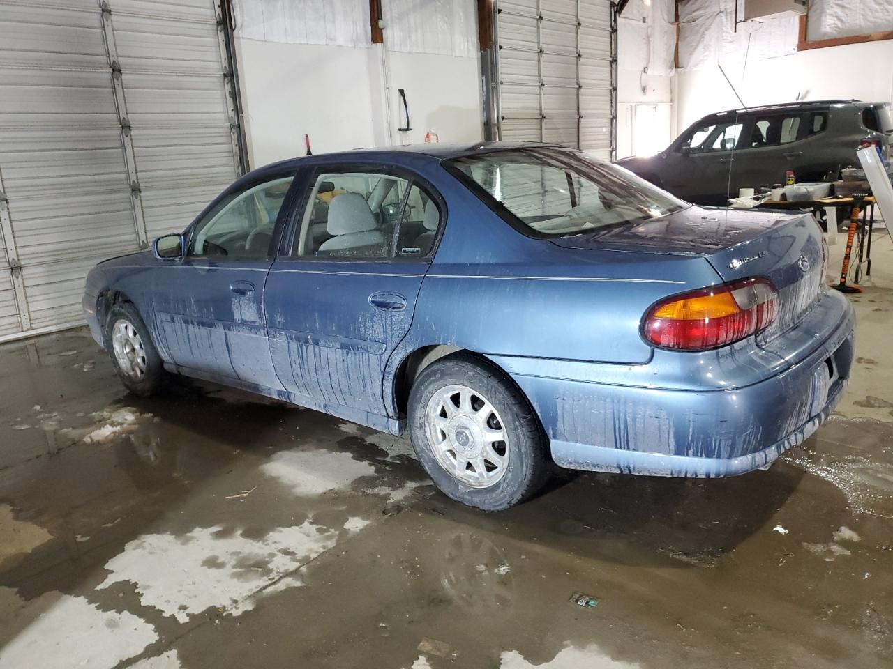 1998 Chevrolet Malibu - Image 2