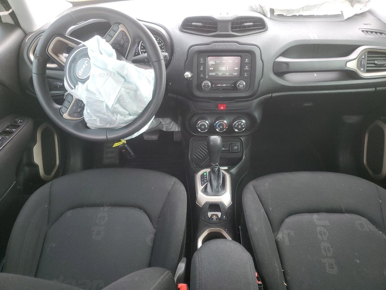 2017 Jeep Renegade - Image 8