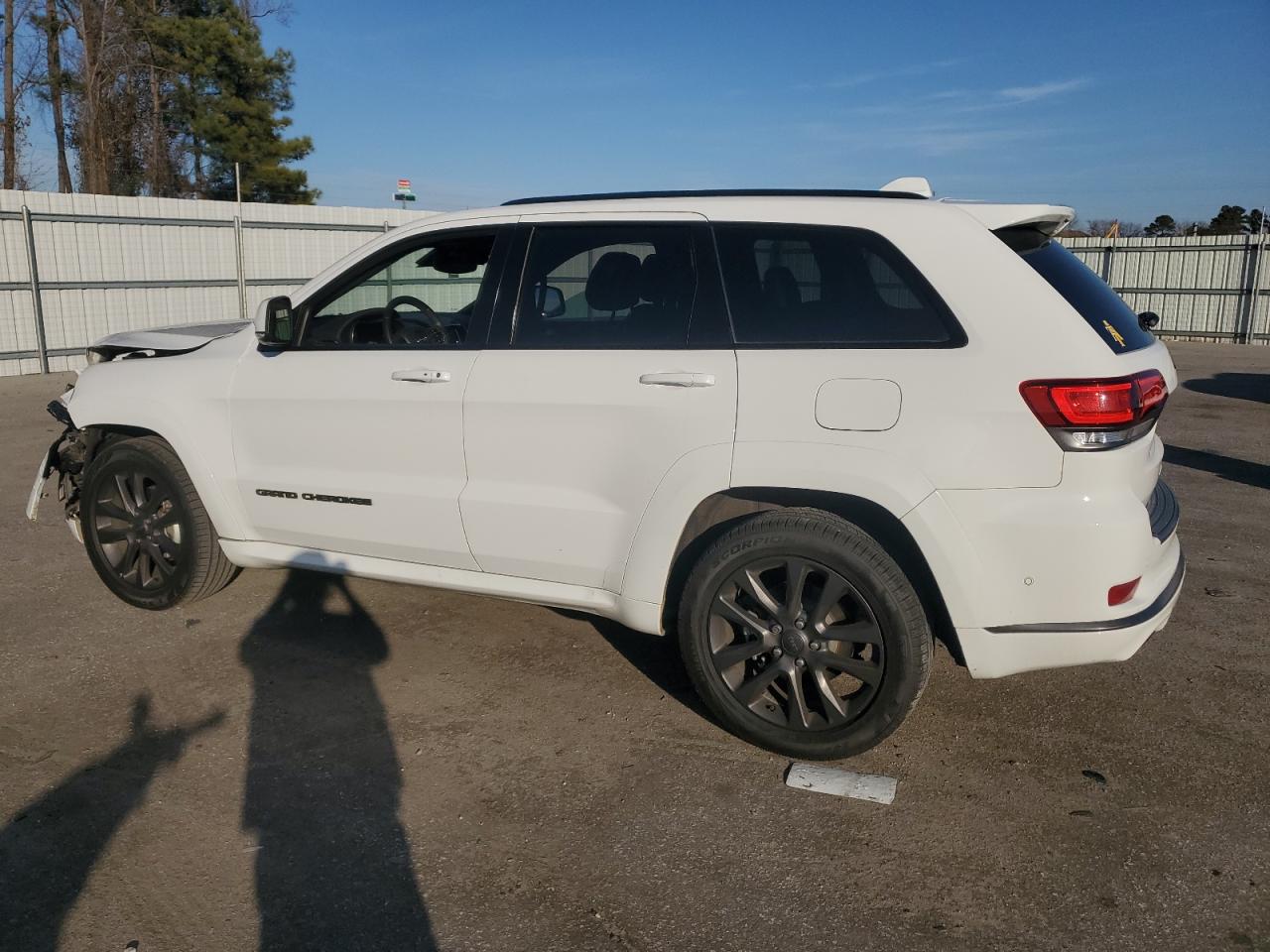 2018 Jeep Grand Cherokee - Image 2