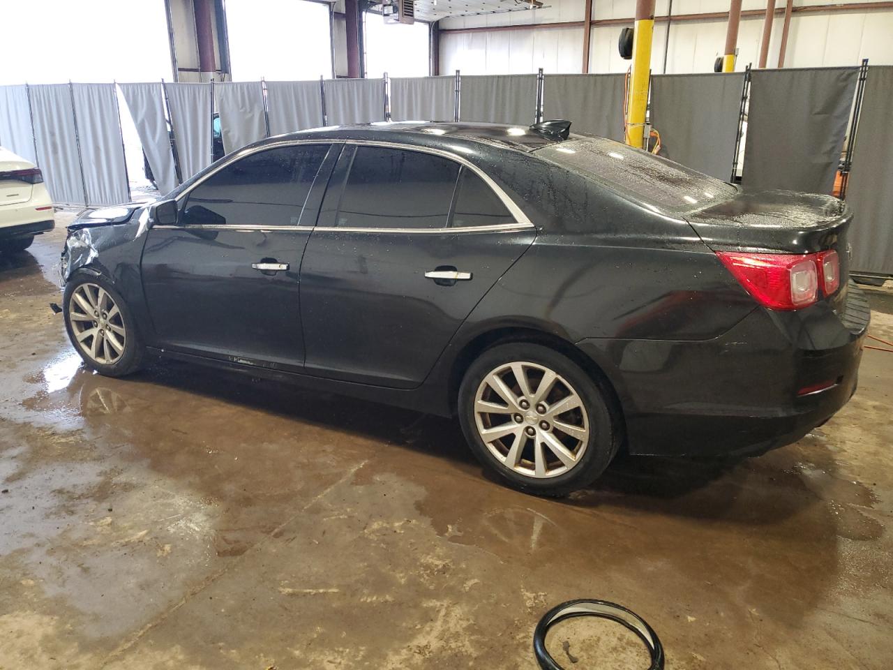 2015 Chevrolet Malibu - Image 2