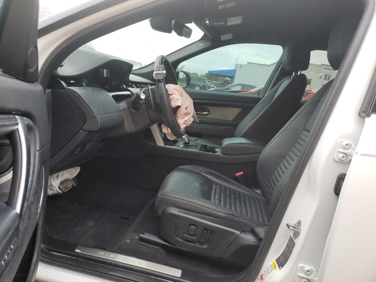 2024 Land Rover Discovery - Image 7