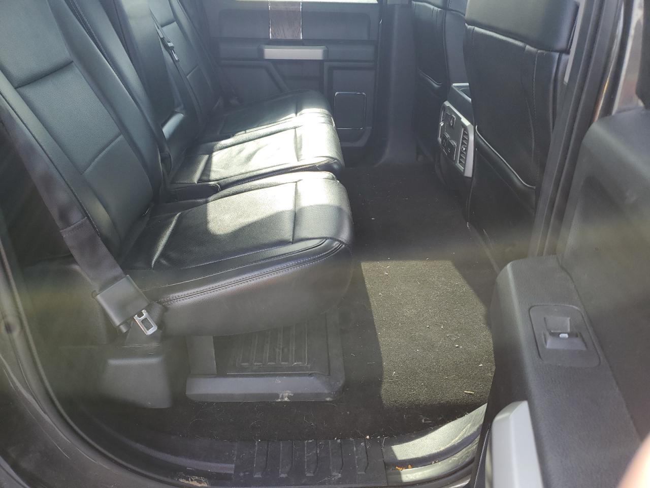2017 Ford F350 - Image 10