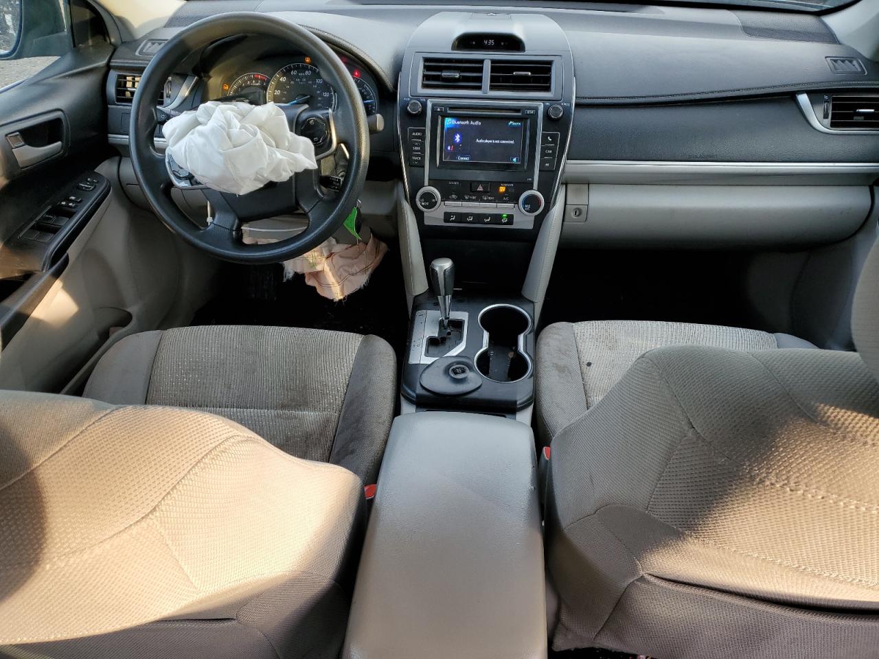 2012 Toyota Camry - Image 10