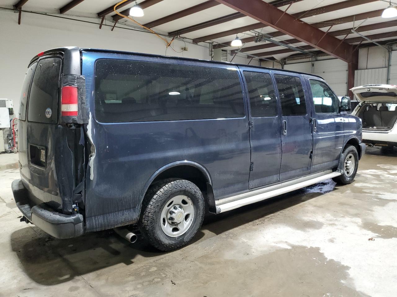 2014 Chevrolet Express - Image 3