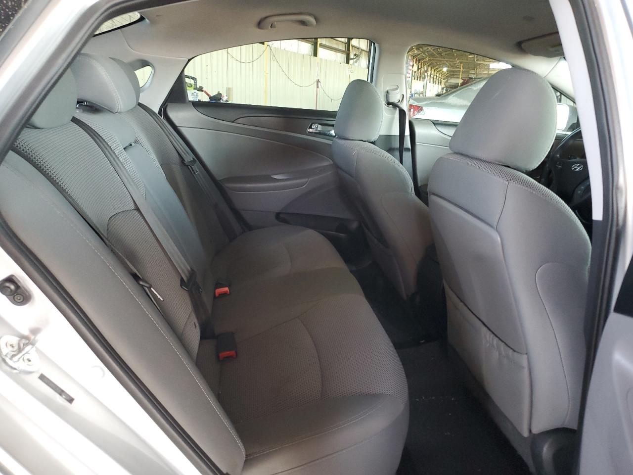 2014 Hyundai Sonata - Image 10